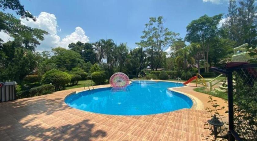 Oyo 966 Boss Khaoyai Hotel Banbungtöj Kültér fotó