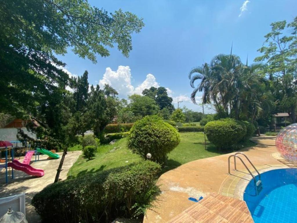 Oyo 966 Boss Khaoyai Hotel Banbungtöj Kültér fotó