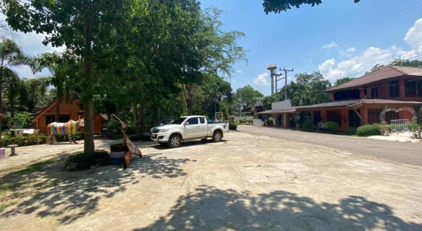 Oyo 966 Boss Khaoyai Hotel Banbungtöj Kültér fotó