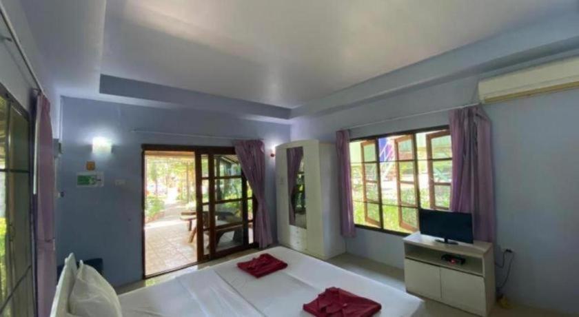 Oyo 966 Boss Khaoyai Hotel Banbungtöj Kültér fotó