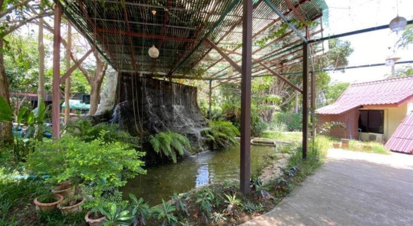 Oyo 966 Boss Khaoyai Hotel Banbungtöj Kültér fotó