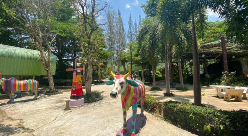 Oyo 966 Boss Khaoyai Hotel Banbungtöj Kültér fotó