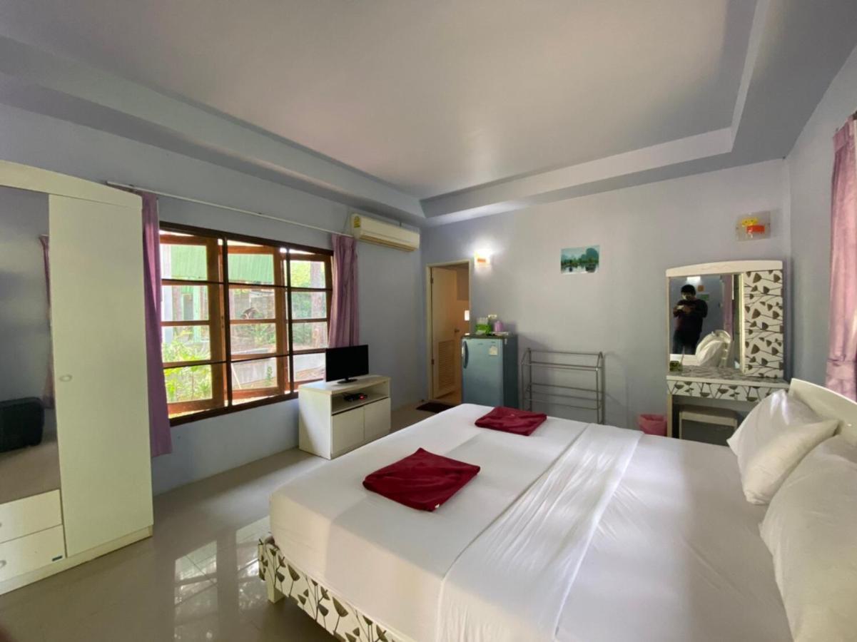 Oyo 966 Boss Khaoyai Hotel Banbungtöj Kültér fotó